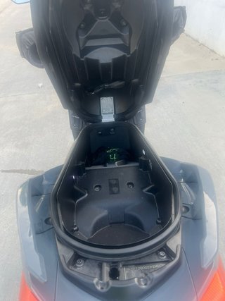 Yamaha XMAX 300 Tech MAX Negra