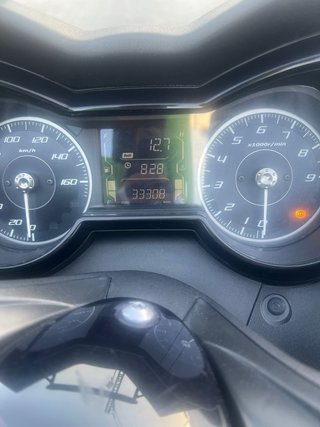 Yamaha XMAX 300 Tech MAX Negra