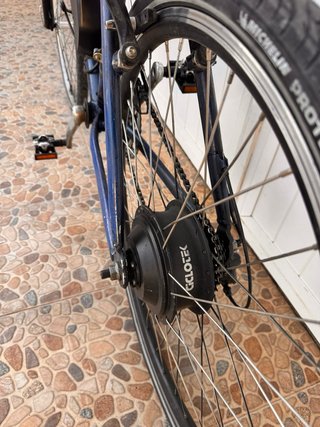 Bicicleta Eléctrica de Montaña Azul