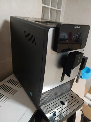 Cafetera Cecotec superautomatica