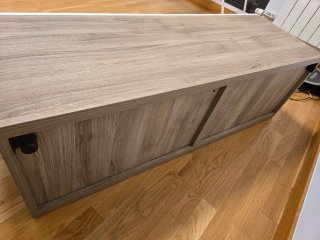Mueble Besta estructura 120x42x38 con 2 puertas