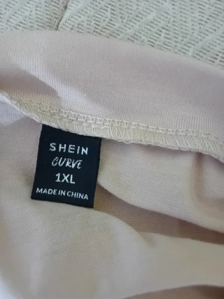 Camiseta manga larga beige con estampado
