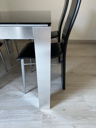 Mesa comedor y sillas