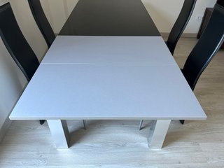 Mesa comedor y sillas