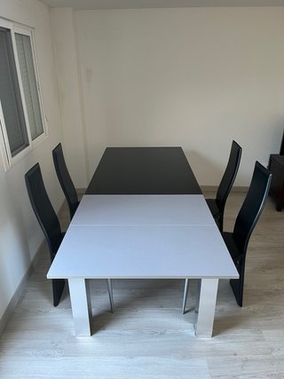 Mesa comedor y sillas