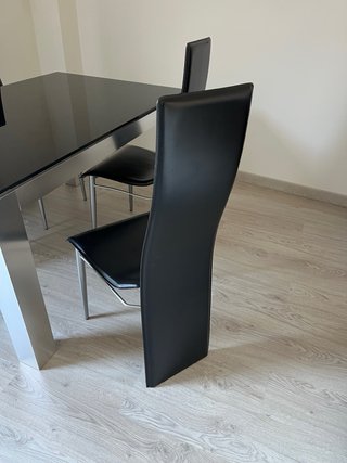 Mesa comedor y sillas