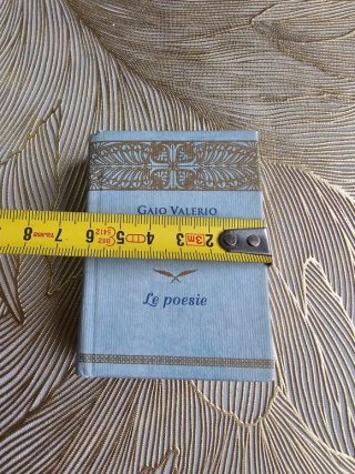 Mini libro "Le poesie" di Gaio Valerio Catullo
