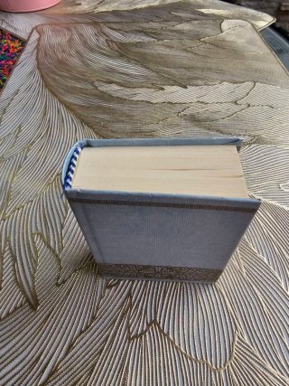 Mini libro "Le poesie" di Gaio Valerio Catullo