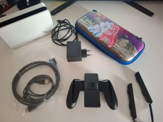 Nintendo Switch OLED Roja y Azul