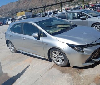 Guantera toyota corolla (e21) * 452976