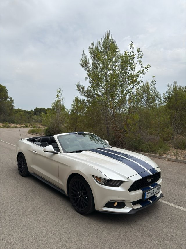 Ford Mustang 2.3 ecoBoost  2016