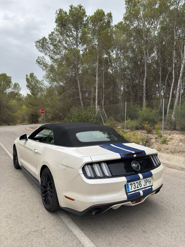 Ford Mustang 2.3 ecoBoost  2016