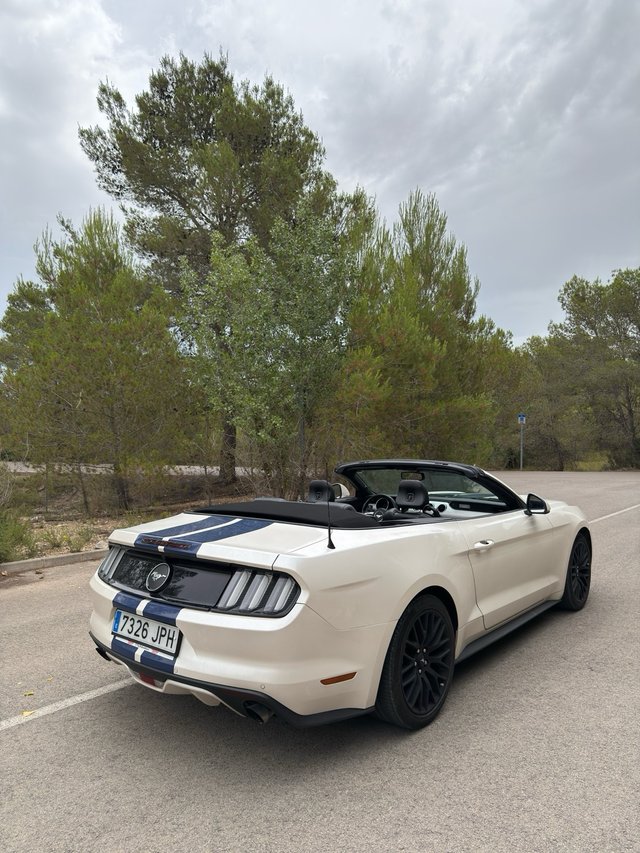 Ford Mustang 2.3 ecoBoost  2016