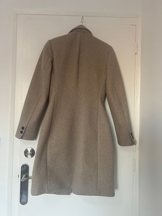 Abrigo largo Zara beige Talla XS | Urgente Mudanza