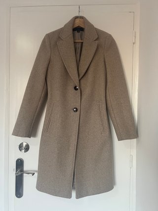Abrigo largo Zara beige Talla XS | Urgente Mudanza