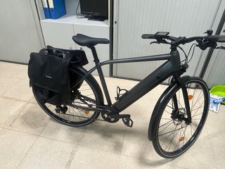 Bicicleta Eléctrica Urbana Elops 500 Negra