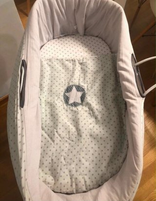 Moisés bebé mimbre con patas