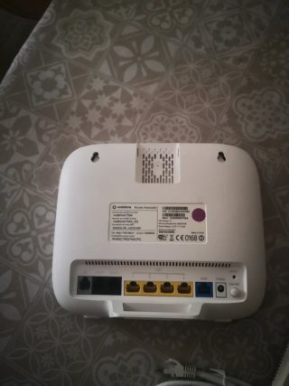Router Vodafone Blanco