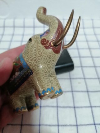 Elefante CLOISONNE Antiguo