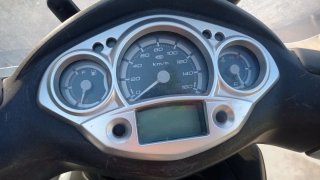 Yamaha X-City 125cc Scooter Negro/Plata