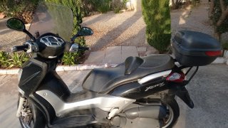 Yamaha X-City 125cc Scooter Negro/Plata