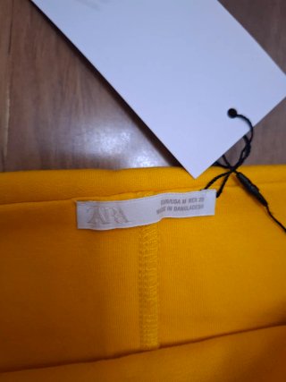 Vestido palabra de honor Zara amarillo