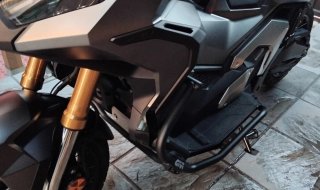Honda X-Adv 750 Gris mate