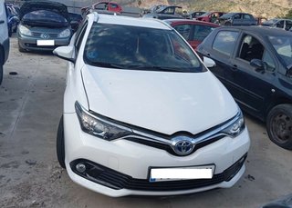Guantera toyota auris hybrid active 470214