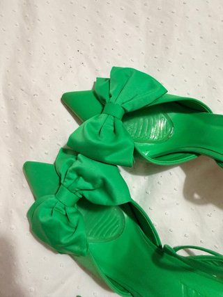 Zara Salto Agulha Verde Laço Cadarços
