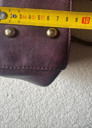 Bolso de mano Guess morado