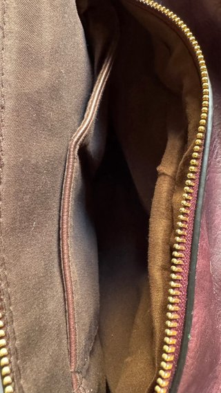 Bolso de mano Guess morado