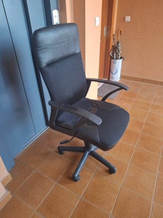 Sillón de oficina con elevador
