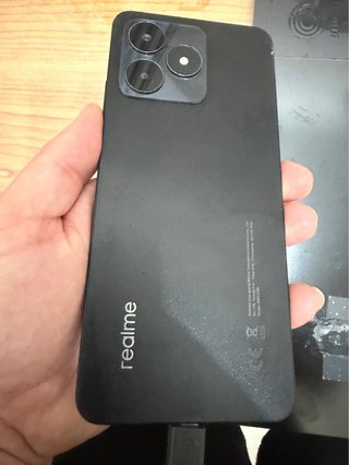 Teléfono Realme C53 - Pantalla con golpe.