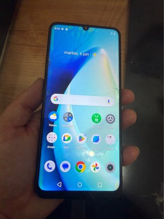 Teléfono Realme C53 - Pantalla con golpe.