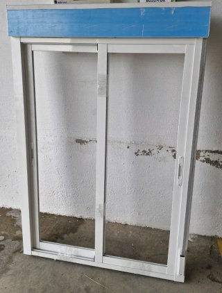 Ventana aluminio doble hoja a estrenar.