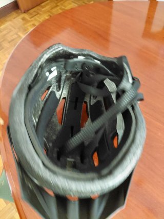 Casco Negro Unisex