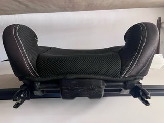 Alzador infantil Play Three Fix Isofix