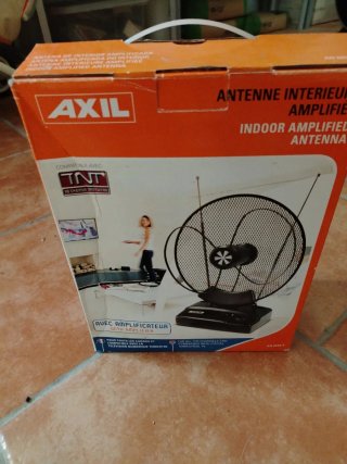 Antena Interior Amplificada AXIL