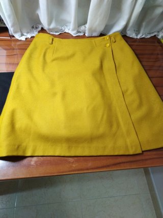 Falda lana negra Talla 46