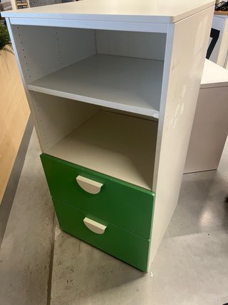Mueble infantil IKEA Smastad