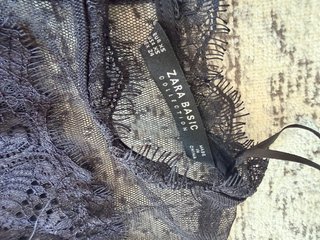 Vestido encaje Zara