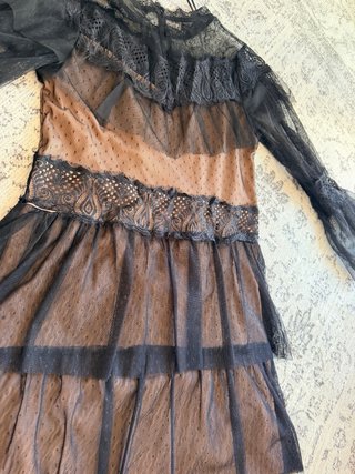 Vestido encaje Zara