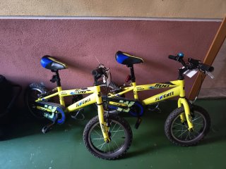 Bicicletas infantiles amarillas