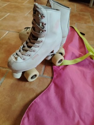 Patines Oxelo 4 ruedas + Bolsa (talla 35-22,5 cm)