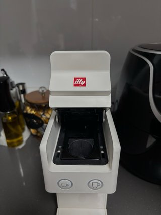 Cafetera Illy Y3.3 Iperespresso Blanca