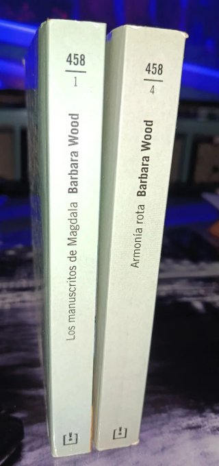 Lote 2 libros Barbara Wood Debolsillo