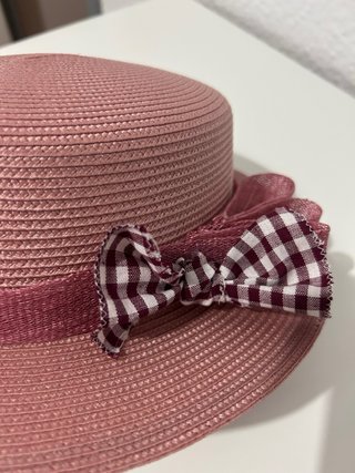 Canotier rosa con lazo