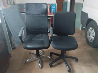 2 Sillas de Oficina Negras