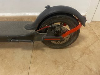 Patinete Eléctrico Negro