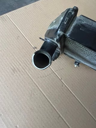 Radiador y ventilador Yamaha R6 (99)